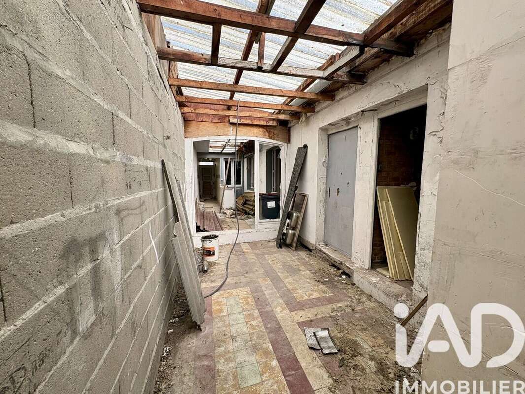 Photo 9 - Appartement à VENDIN-LE-VIEIL