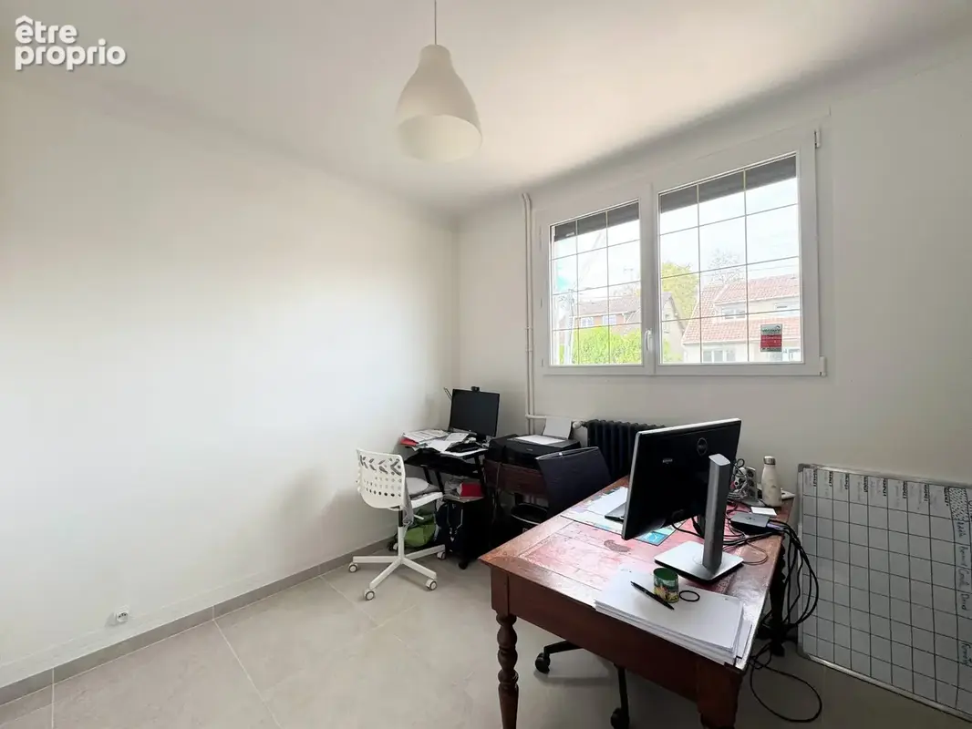 Maison 7 pièces 130 m² à vendre à Le Mesnil-Saint-Denis (78320) - photo 9