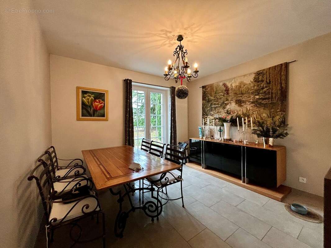 Maison à SAINT-PRIEST-TAURION