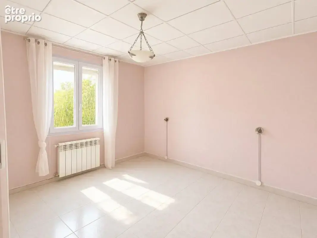 Maison 6 pièces 166 m² à vendre à Sainte-Anastasie-Sur-Issole (83136) - photo 6