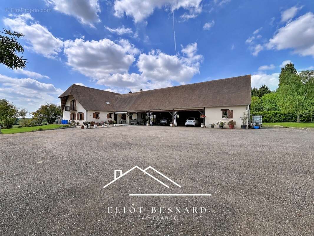 Maison à vendre 4 pièces PROCHE DE LISIEUX avec 1 hectare - photo 2