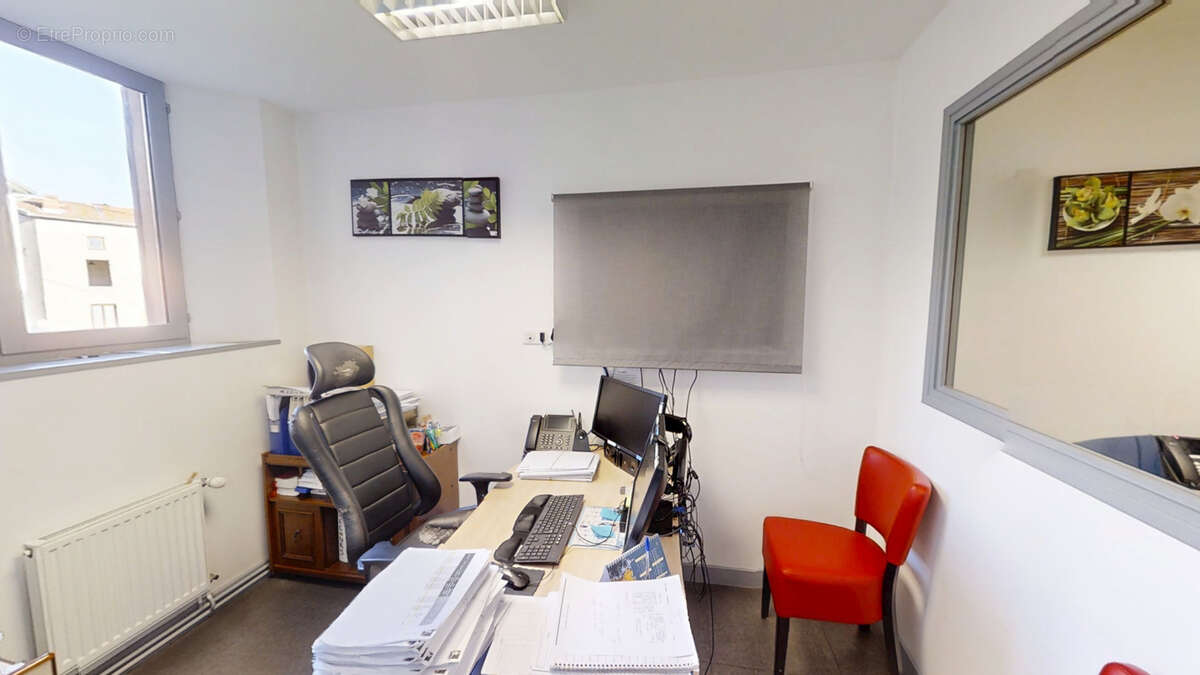 Commerce à COURPIERE