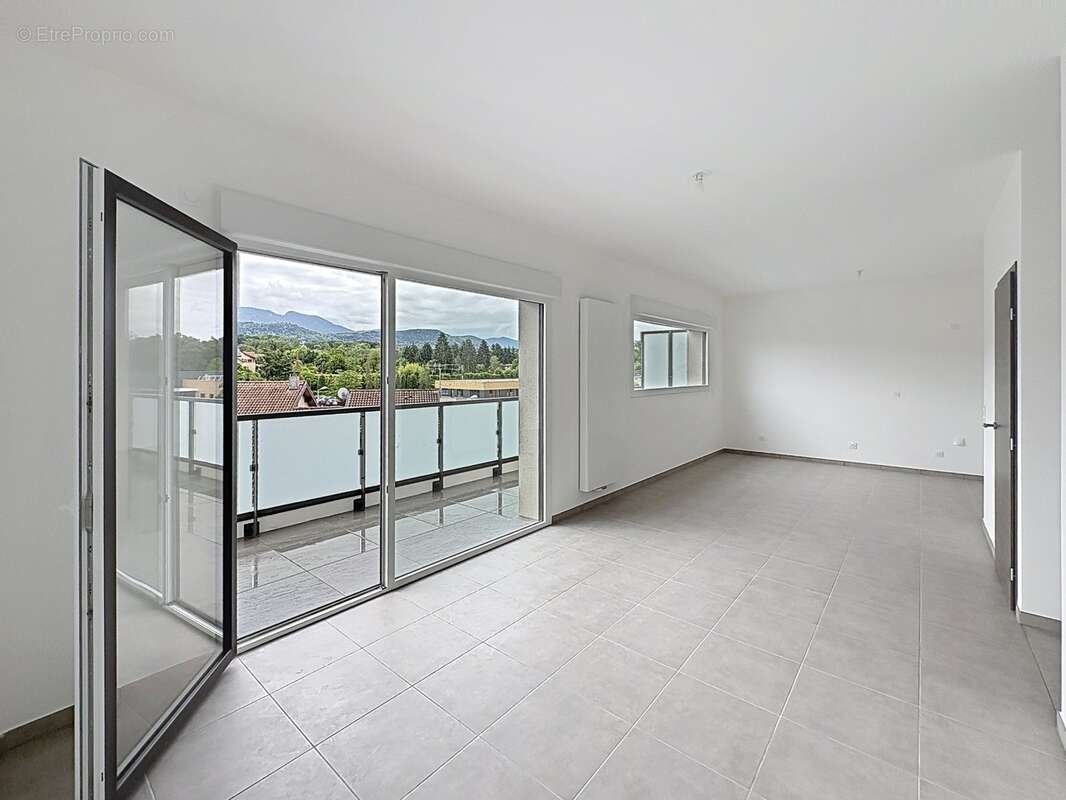Appartement à vendre 4 pièces THONON LES BAINS (74) - photo 4