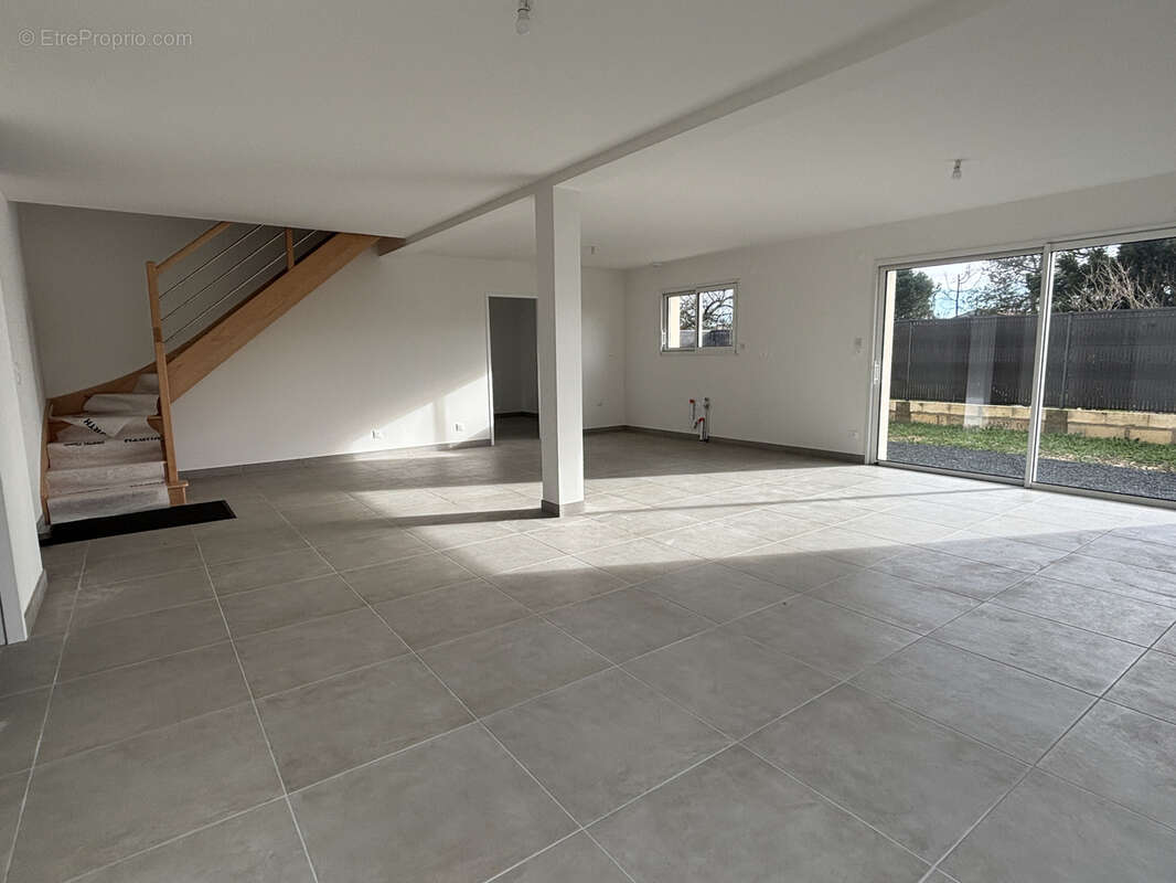 Maison à ECHILLAIS