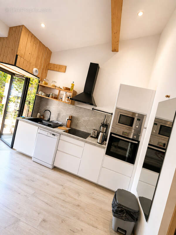Maison 152 m² à Saint-Julien-Molin-Molette  - photo 5