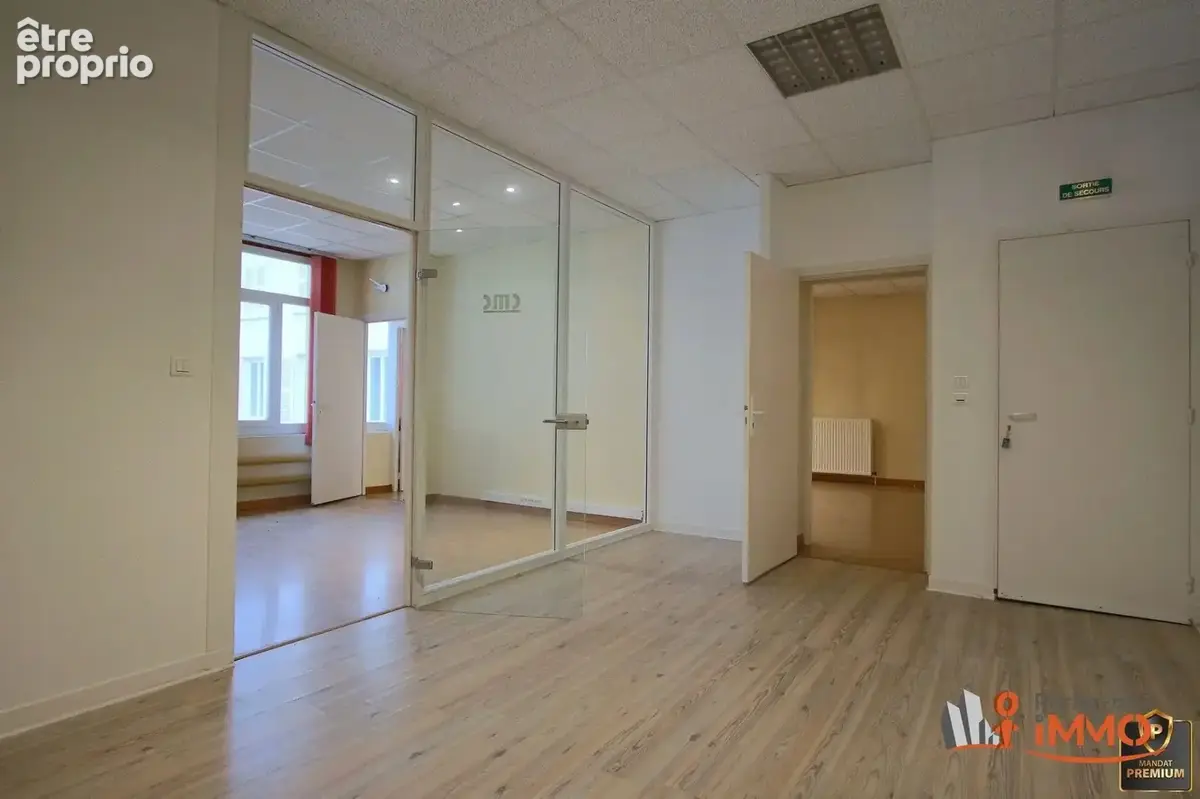 Bâtiment de 578m2 - photo 4