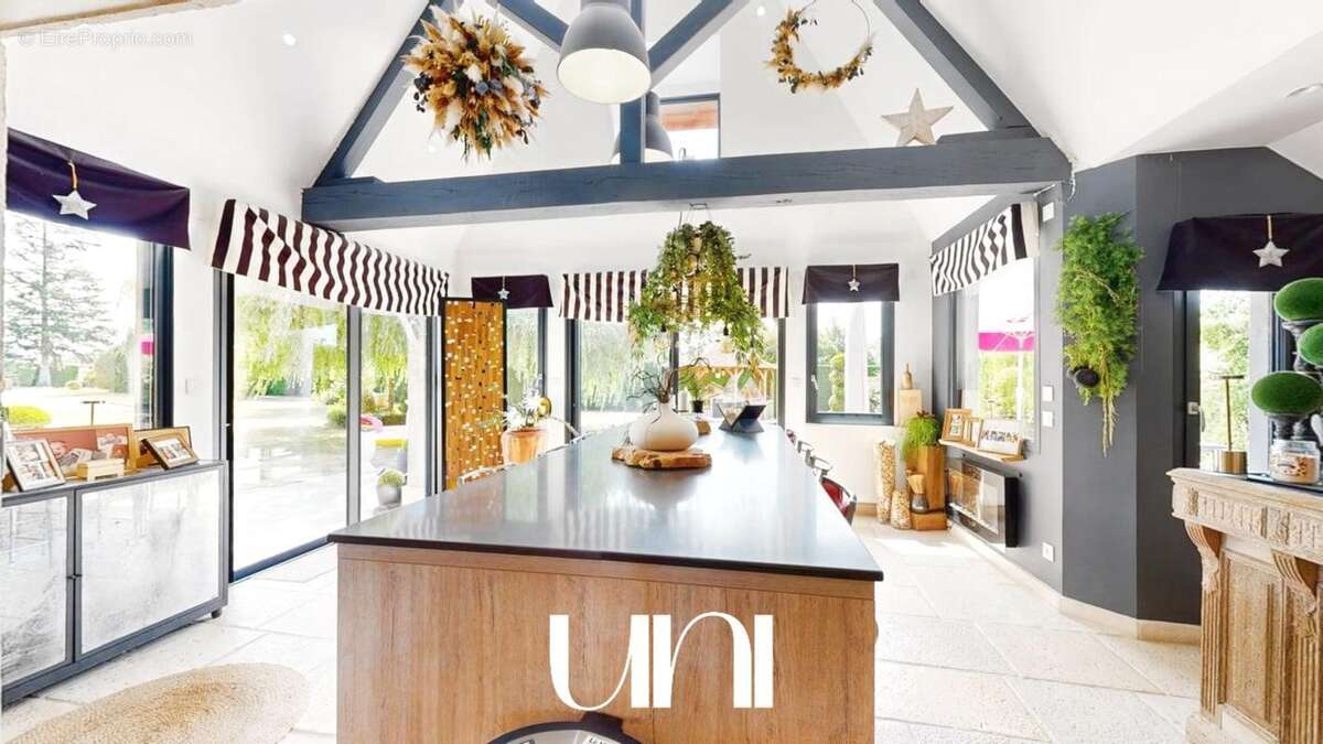 Maison 245 m² à Fauguernon  - photo 14