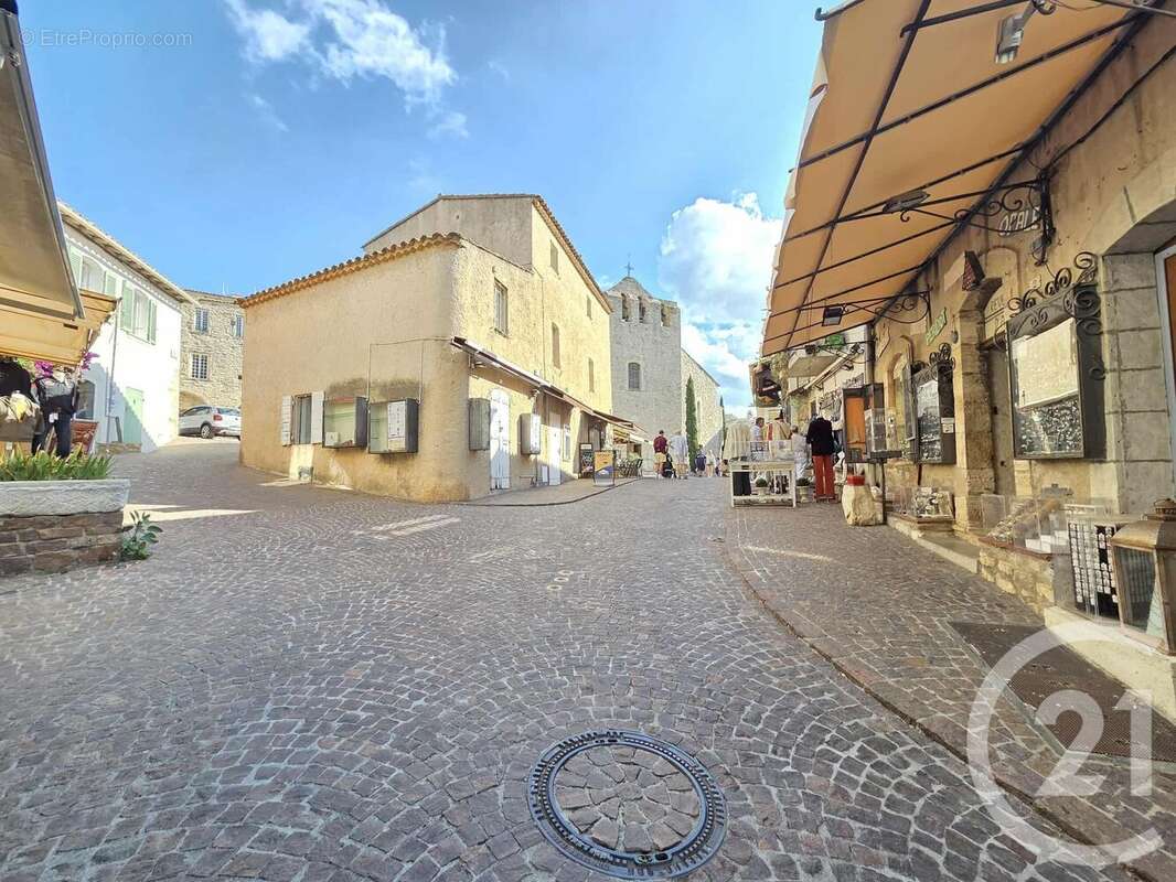 Appartement à LE CASTELLET