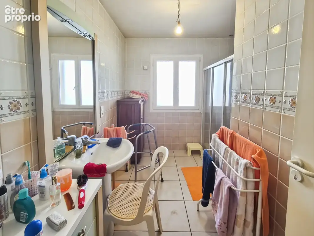 Maison T4 de 141m2 avec garage et jardin - maison avec accessibilité PMR - photo 9