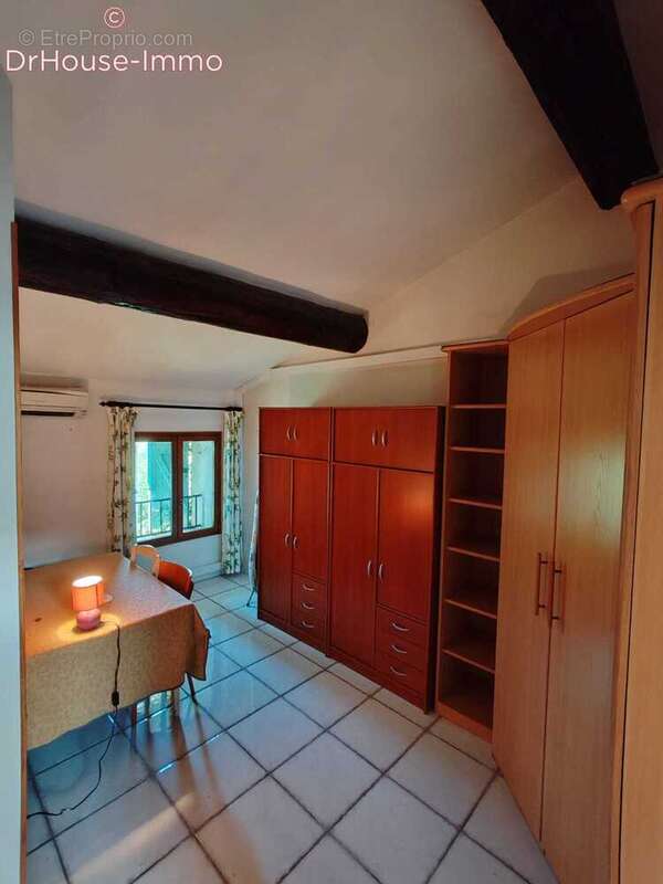 Maison à BESSE-SUR-ISSOLE