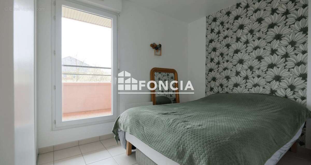 Appartement à SAVIGNY-LE-TEMPLE
