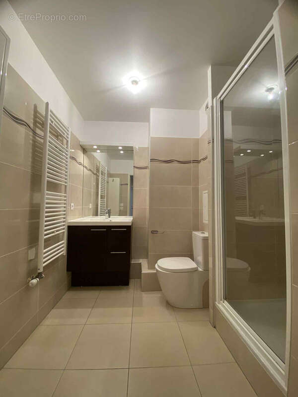 Appartement à LE PLESSIS-ROBINSON