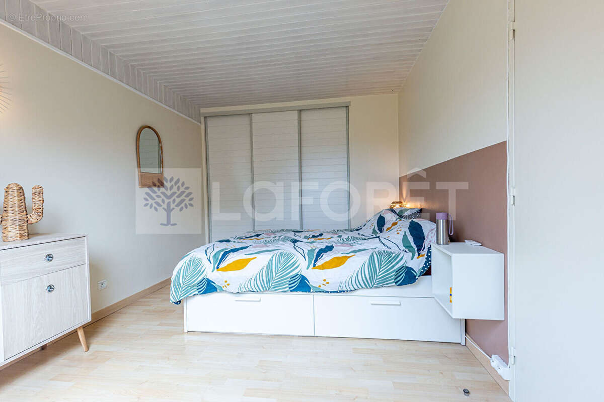 Appartement à POISY