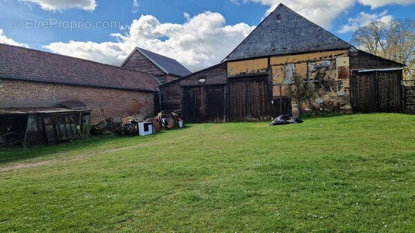 Maison à GRANDVILLIERS