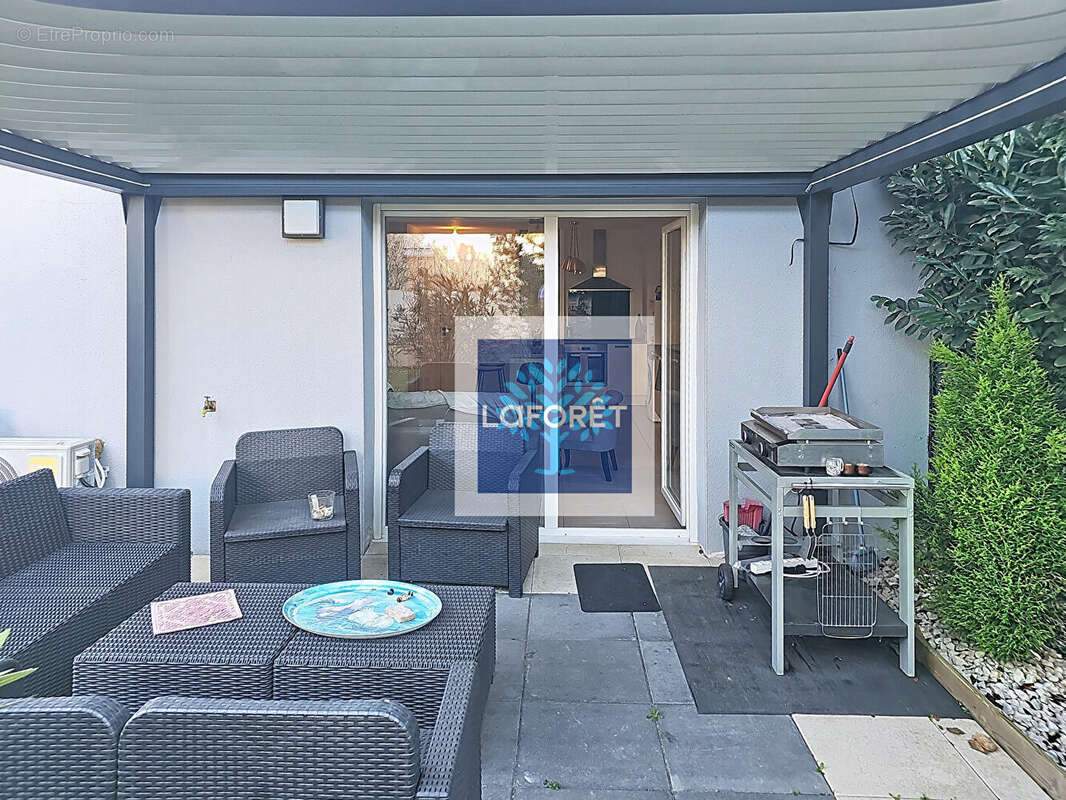 Appartement à CRAPONNE