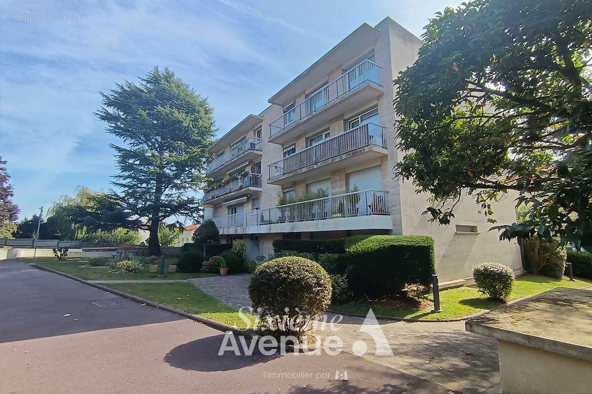 Appartement à CHAVILLE
