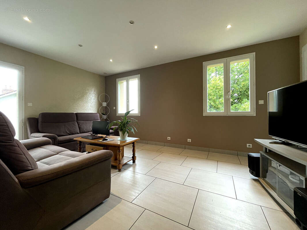 Maison recente aurillac - photo 5