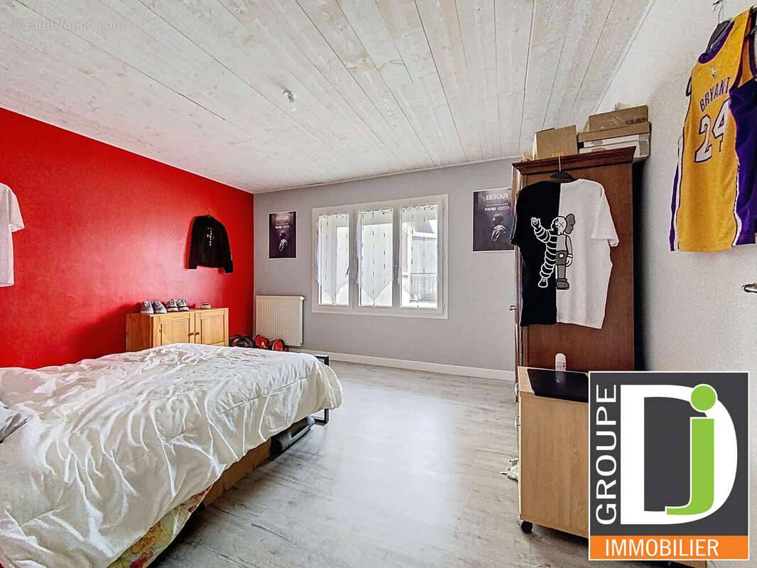 Maison à ETOILE-SUR-RHONE