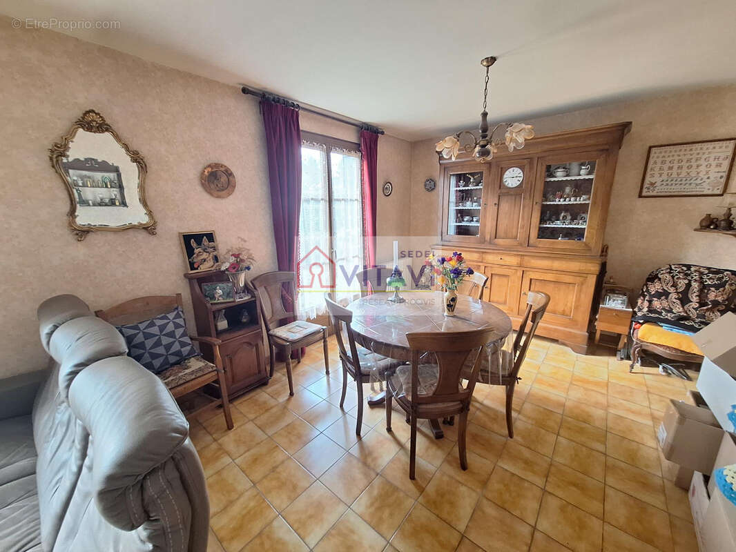 Maison à BEAUVAIS