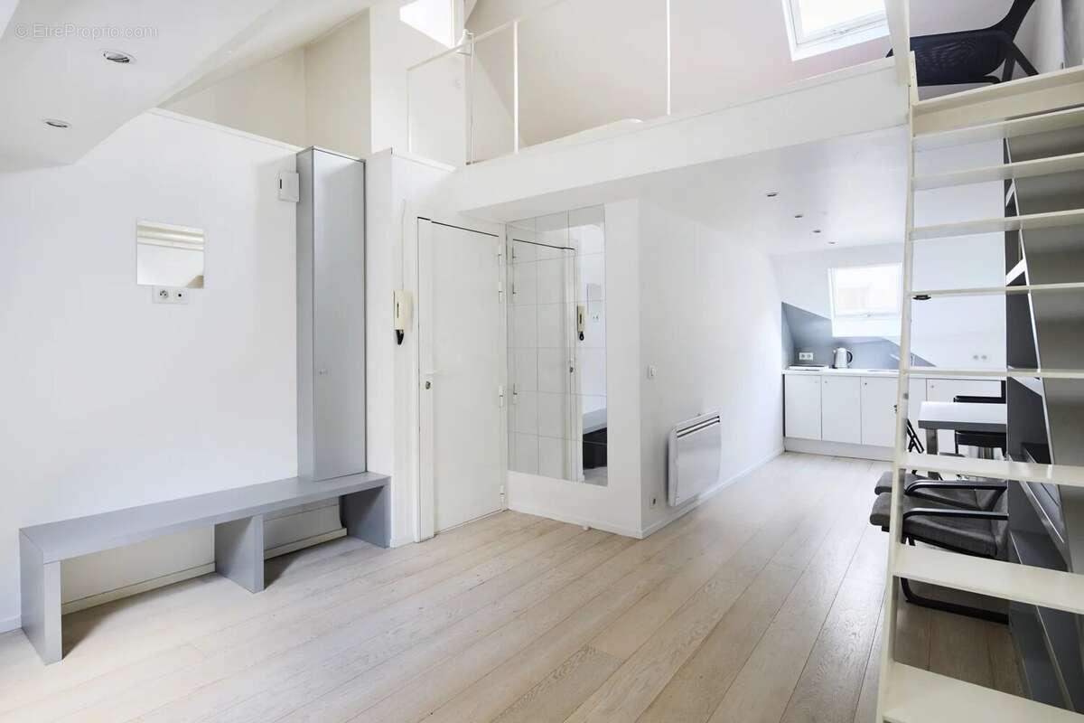 Appartement à PARIS-6E