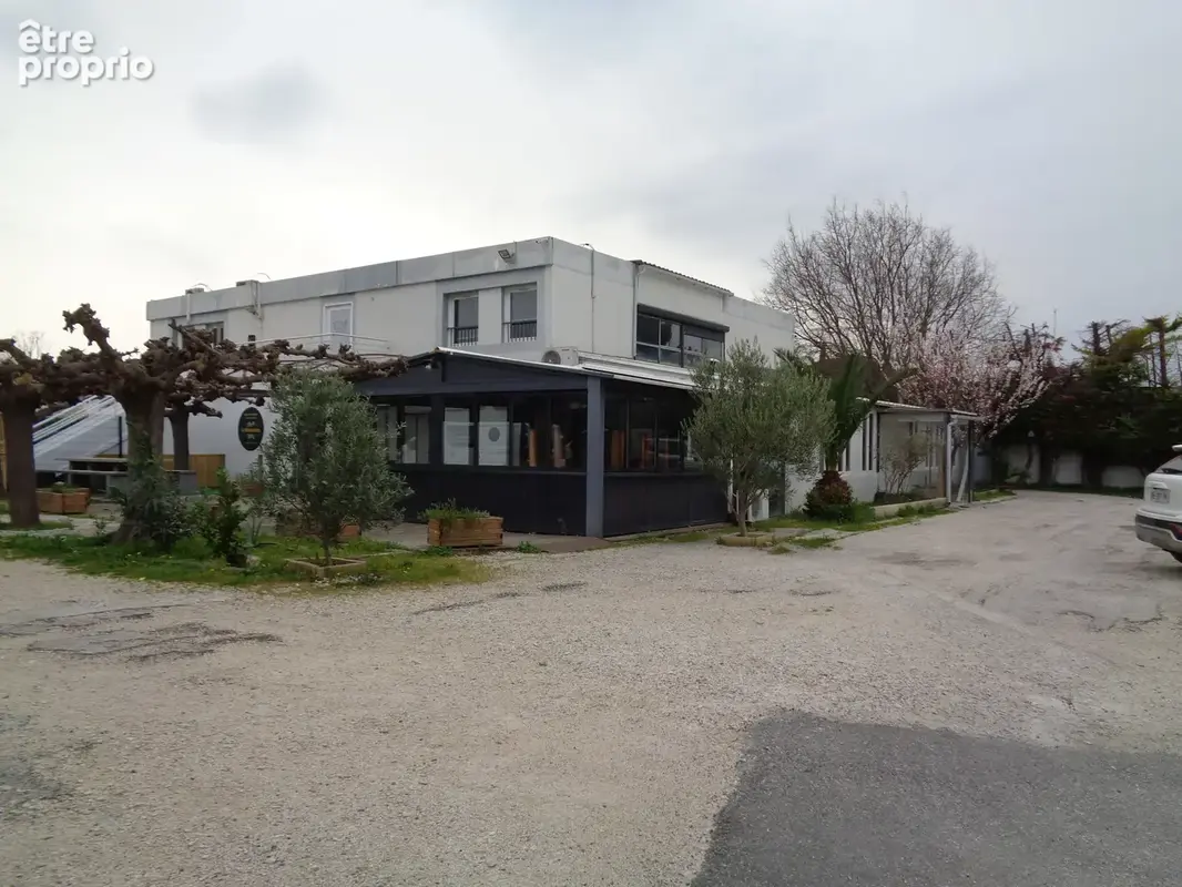 84 vaucluse Avignon Locaux commerciaux 430m2 - photo 3