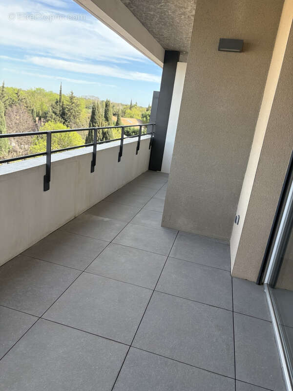 Appartement à LATTES