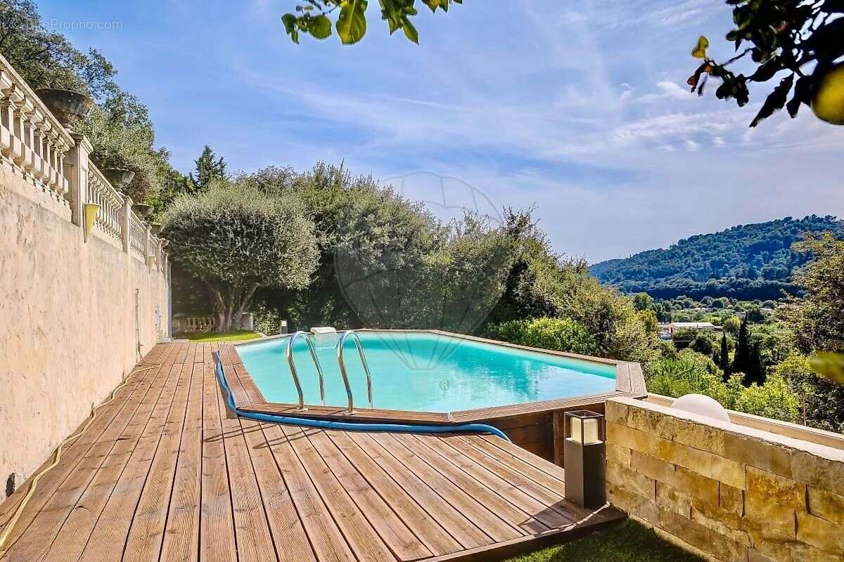 Maison à CAGNES-SUR-MER