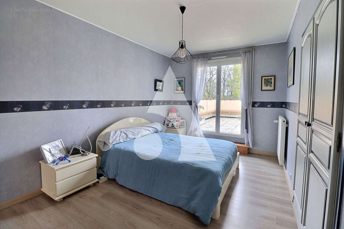 Appartement à MERY-SUR-OISE