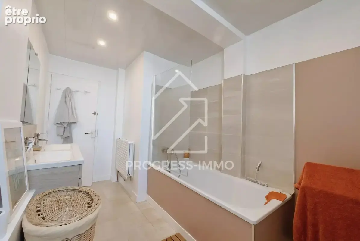 Maison familiale 5 chambres, 140m² sur 398m² - photo 15