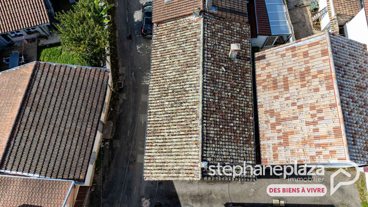 Maison à PONT-DE-VEYLE