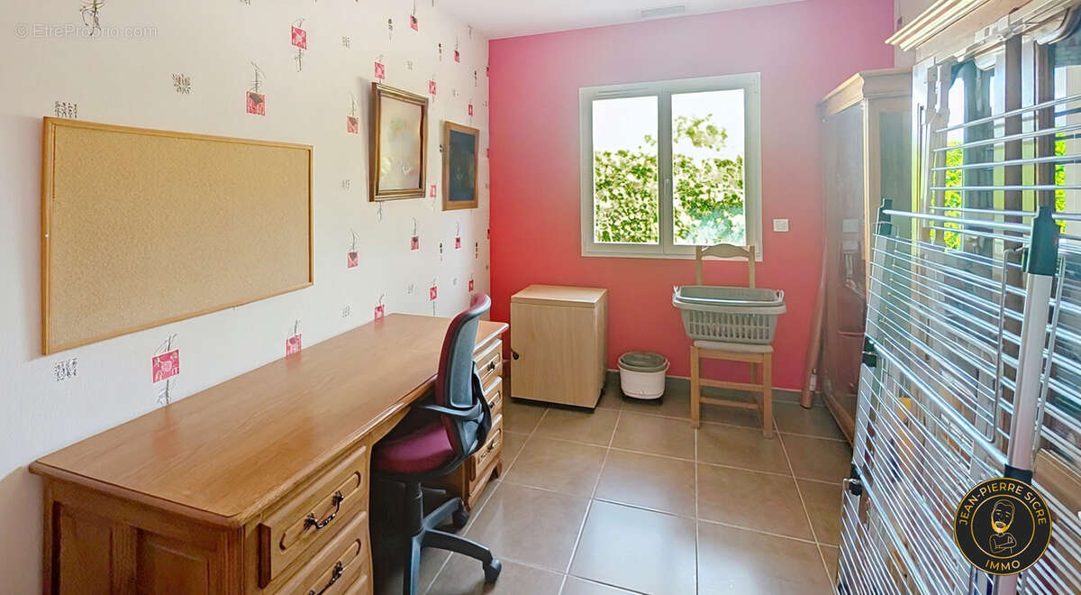 Cintegabelle — Maison T5 récente sur un terrain d'exception de 1 600 m2 - photo 5