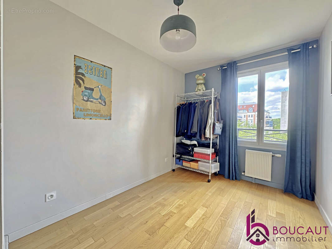 Appartement à LE PLESSIS-ROBINSON
