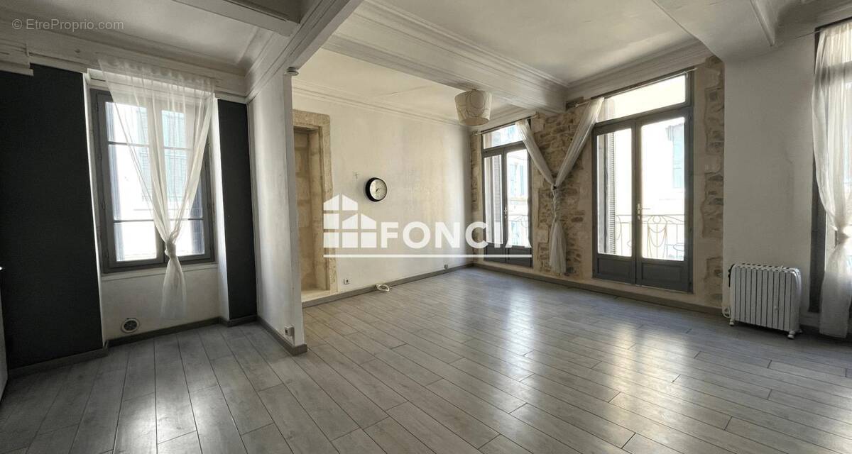 Appartement à NIMES