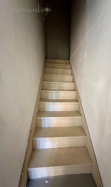 Maison à CHATEAUNEUF-LE-ROUGE