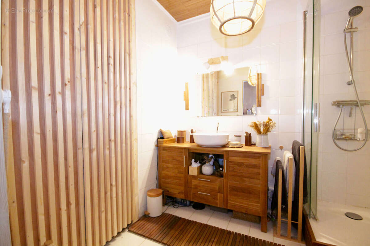 Appartement à FONTENAY-SOUS-BOIS