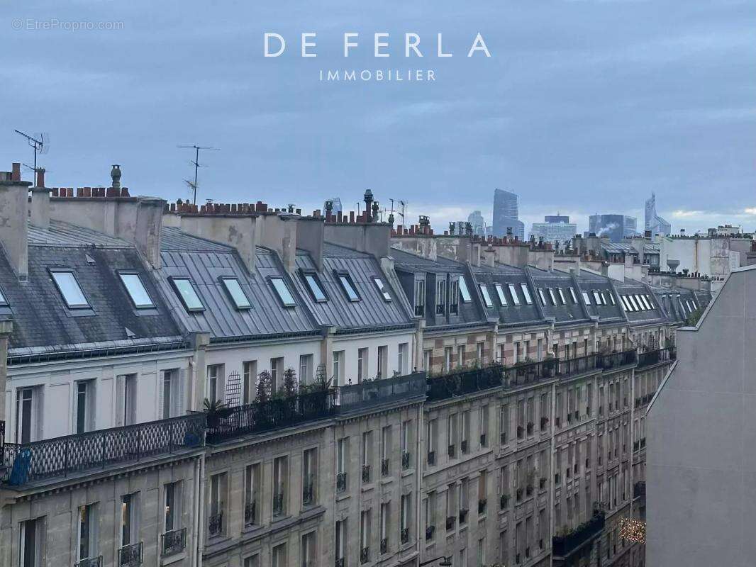 Appartement à PARIS-16E