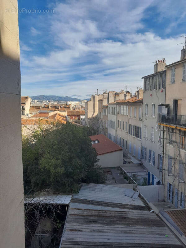 Appartement à MARSEILLE-6E