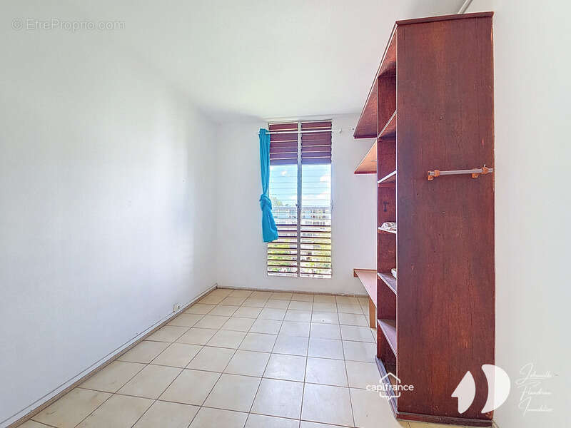 Appartement à LES ABYMES