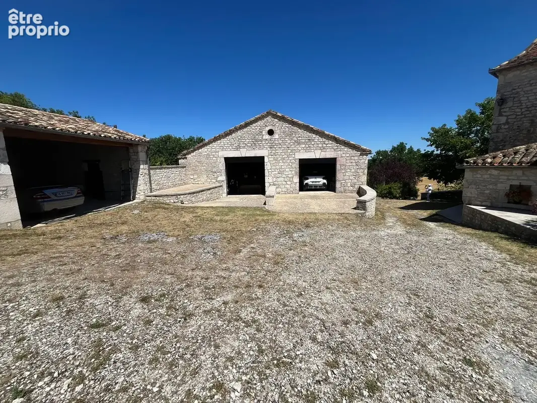Très belle propriété à vendre dans le sud du Lot sur les hauteurs avec une superbe vue - photo 18