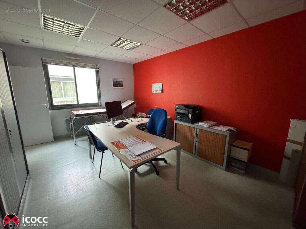 Commerce 320 m² à Fontenay-Le-Comte  - photo 5