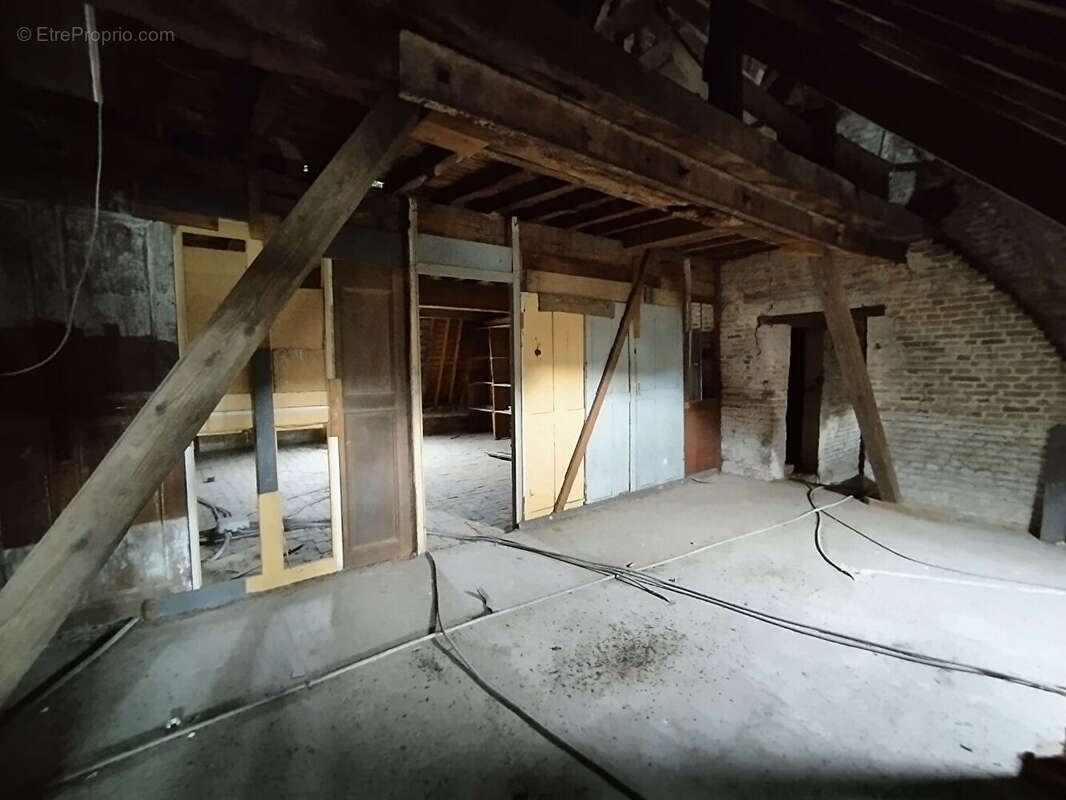 Appartement à GUISE