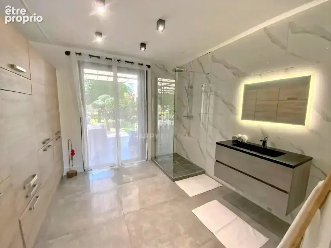 Superbe propriété aux prestations contemporaines, beaux volumes et piscine chauffée - photo 21