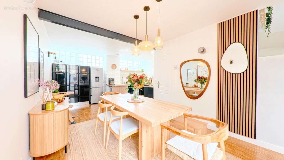 Maison à CHENNEVIERES-SUR-MARNE