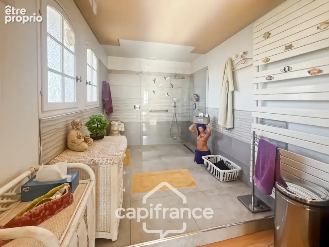 Maison à vendre 8 pièces HYERES (83)- Vue mer panoramique Exceptionnel - Double garage - Ascenseur - photo 17