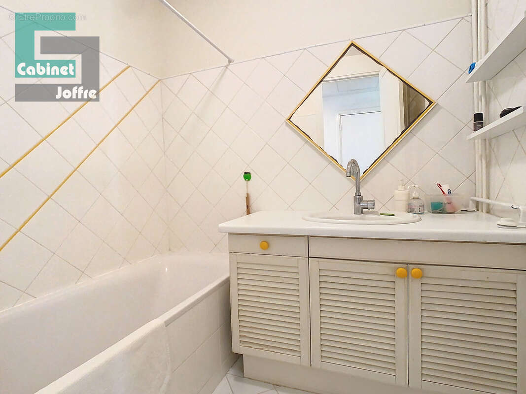 Appartement à FONTAINEBLEAU