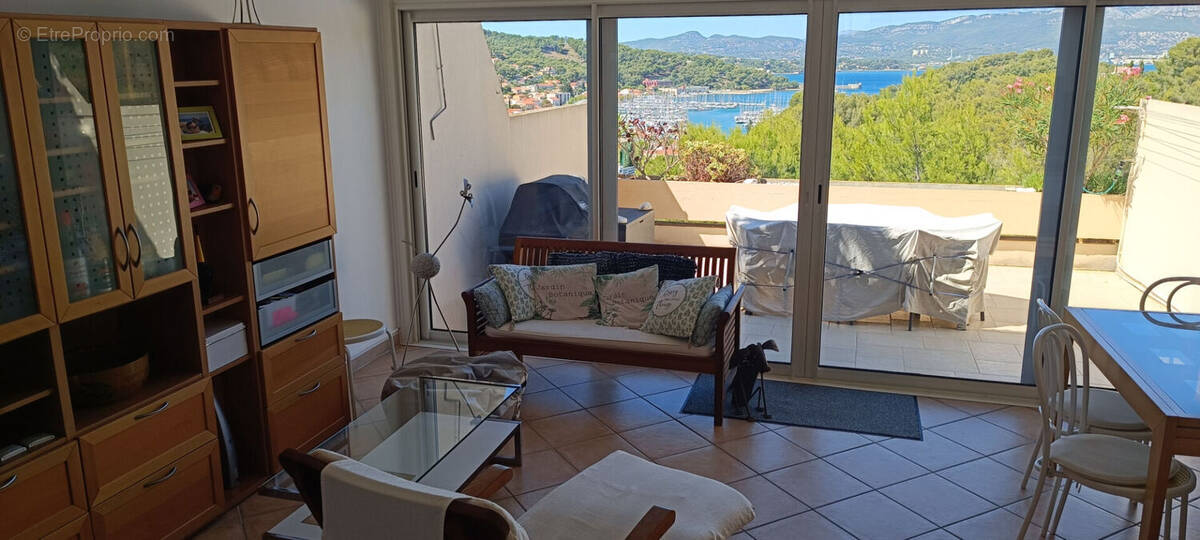 Appartement à SAINT-MANDRIER-SUR-MER