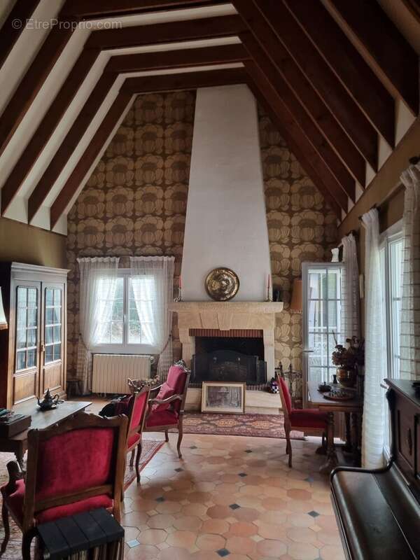 Maison à SAINT-FARGEAU-PONTHIERRY