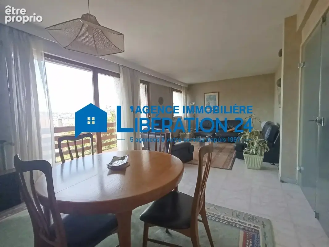 Maison familiale de 170 m² à Saint-Étienne - photo 5