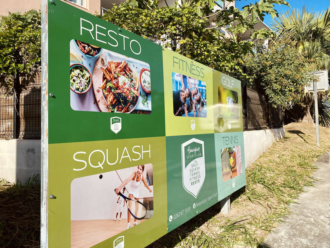 Terrain à SAINTE-MARIE