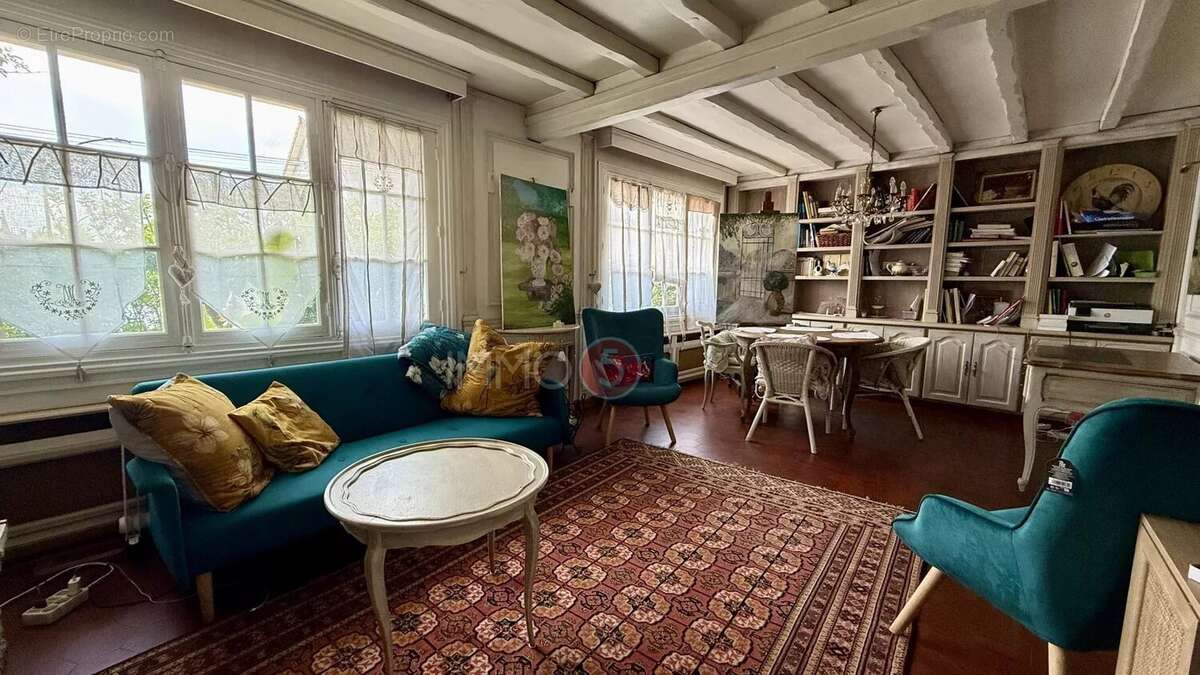 Maison à LIVRY-GARGAN